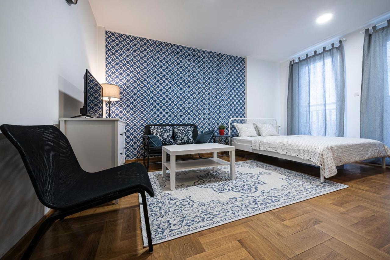 !Promo! Сentral Safe N Sound Studio-Free Private Parking-Fast Wi-Fi Novi Sad Dış mekan fotoğraf