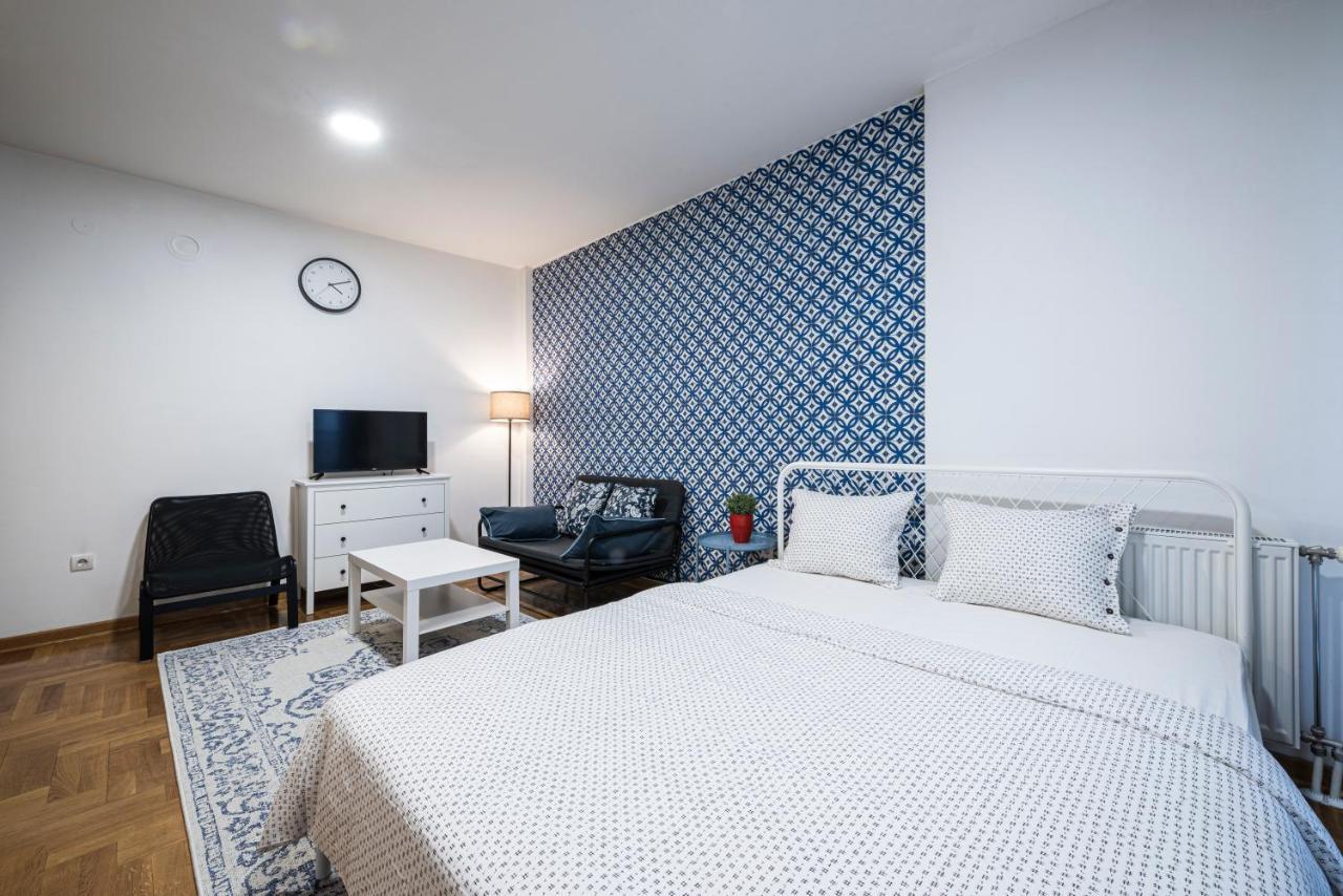 !Promo! Сentral Safe N Sound Studio-Free Private Parking-Fast Wi-Fi Novi Sad Dış mekan fotoğraf
