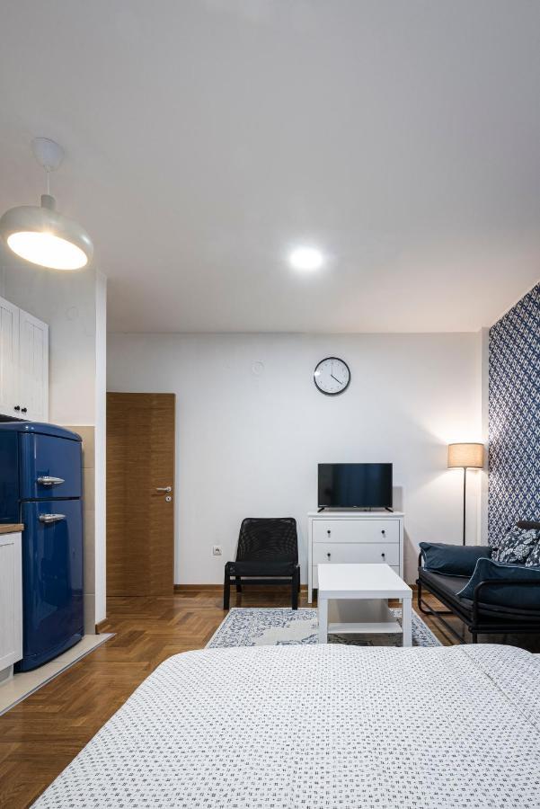 !Promo! Сentral Safe N Sound Studio-Free Private Parking-Fast Wi-Fi Novi Sad Dış mekan fotoğraf