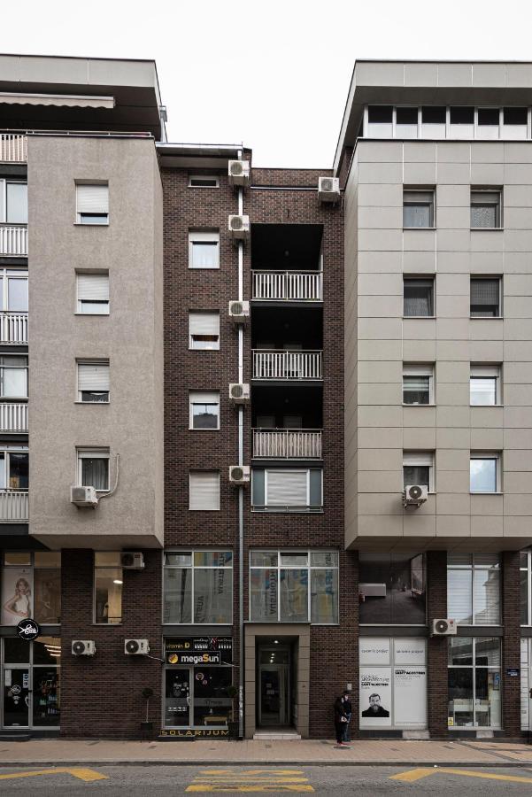 !Promo! Сentral Safe N Sound Studio-Free Private Parking-Fast Wi-Fi Novi Sad Dış mekan fotoğraf
