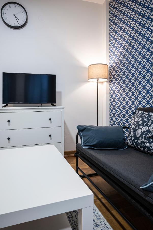 !Promo! Сentral Safe N Sound Studio-Free Private Parking-Fast Wi-Fi Novi Sad Dış mekan fotoğraf